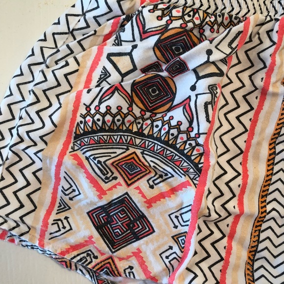 Pattern mink pink shorts - Picture 2 of 3